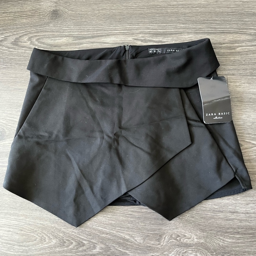BNWT Zara Origami Shorts Size XS
